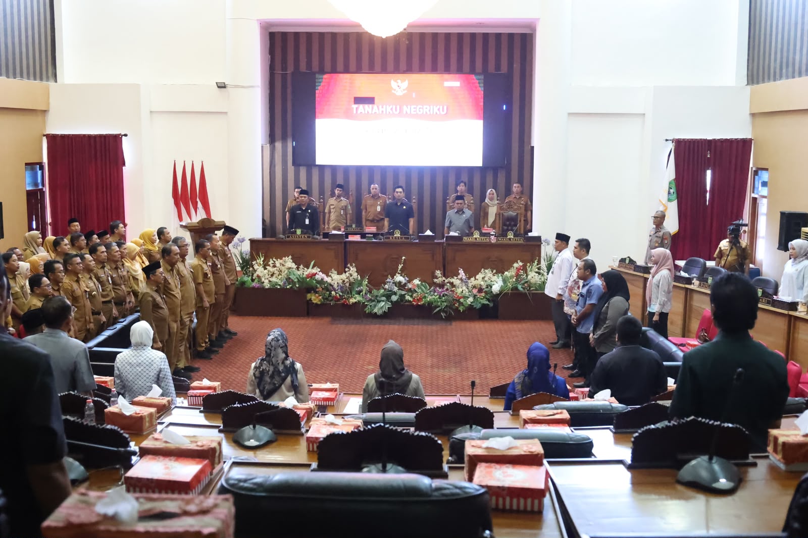 DPRD TANAH BUMBU BAHAS DUA RAPERDA DESA