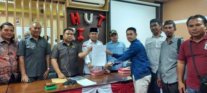 KOMISI I DPRD TANBU KEDATANGAN KOMISI I DPRD KOTABARU