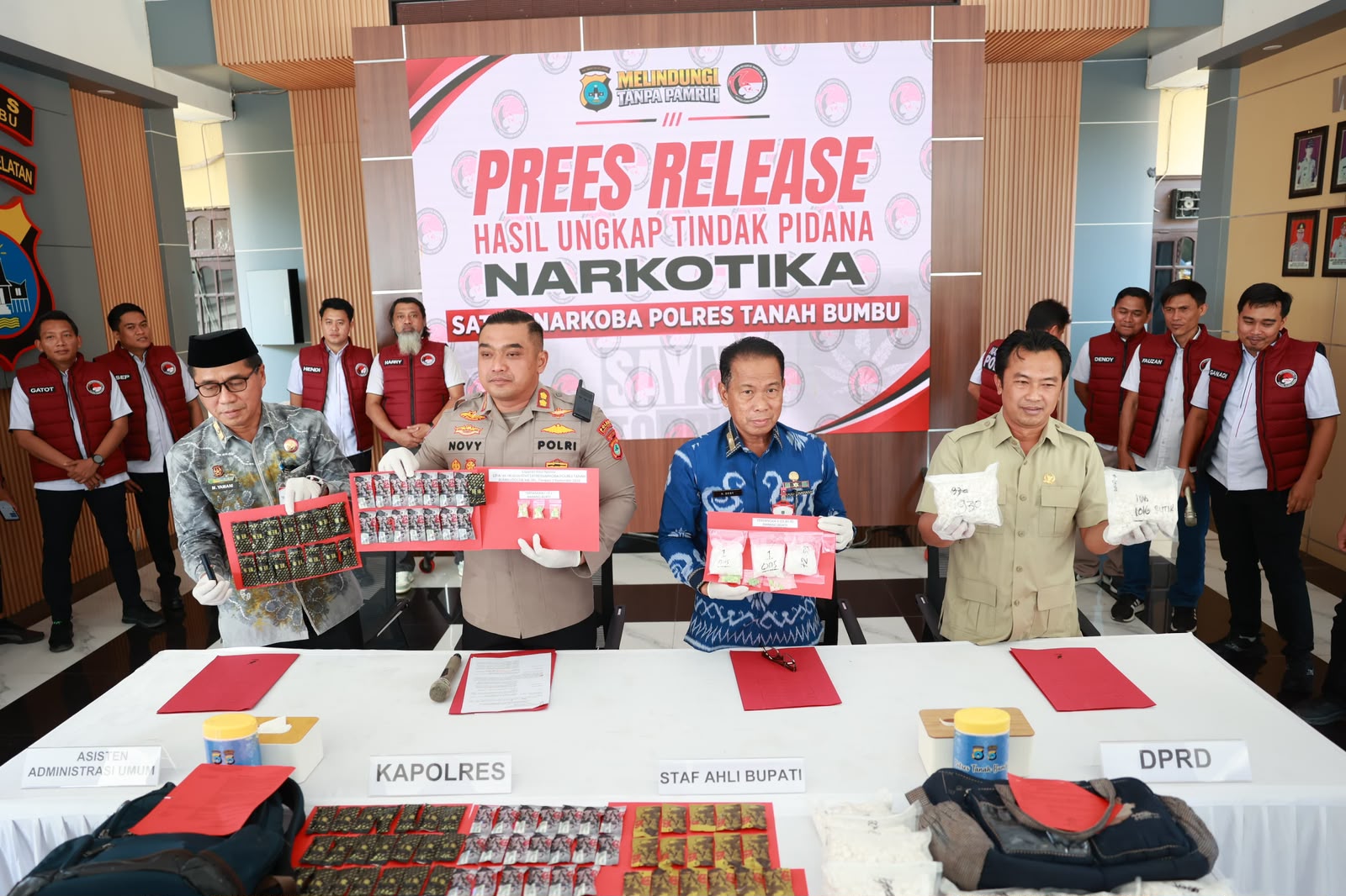 DPRD TANAH BUMBU APRESIASI PENGUNGKAPAN KASUS NARKOTIKA POLRES