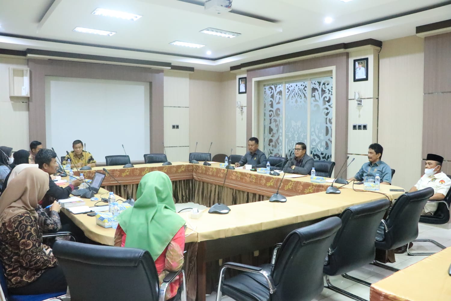 KOMISI II DPRD TANBU TINDAK LANJUTI PERCEPATAN PENYUSUNAN BADAN HUKUM PT BJU
